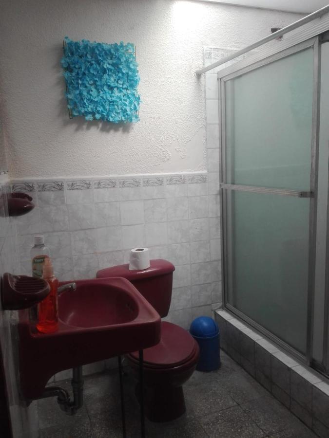 Huellas Hostal Антигуа-Гватемала Экстерьер фото